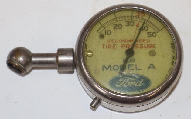 Ford Model A Tire Pressure Gage (1 of 2)