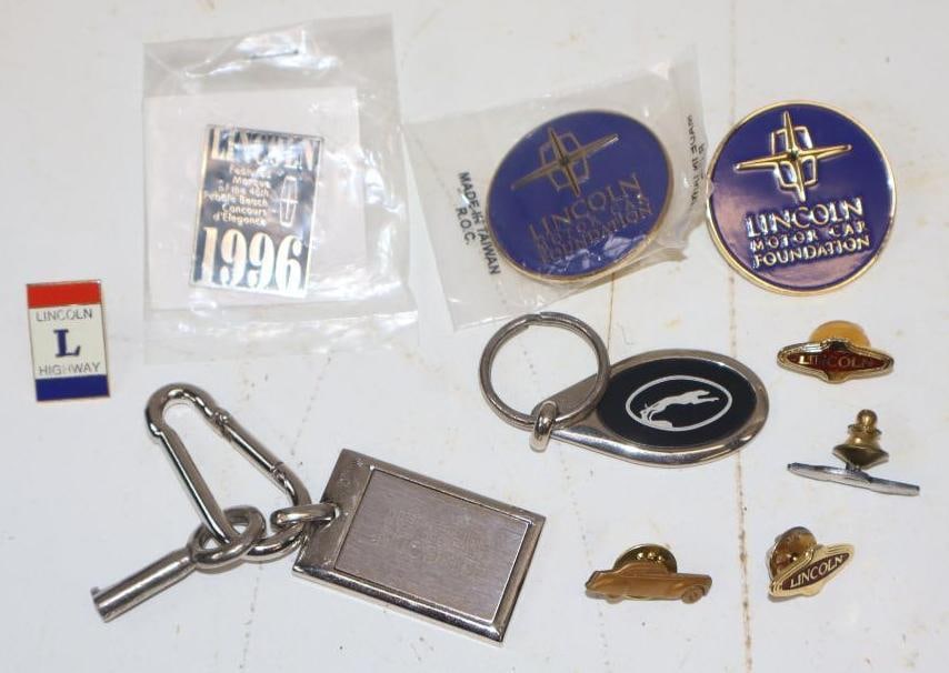 Group Of 10 Lincoln Motor Car Pin Back Badges & Keychains: Largest Is 1.5x1.5