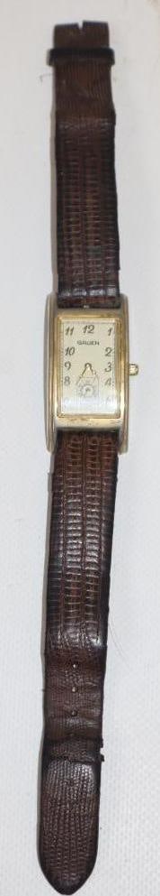 Gruen Curvex Vintage Wrist Watch With Leather Band (1 of 4)