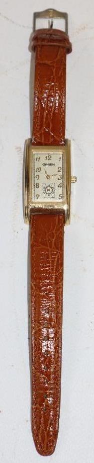 Gruen Curvex Vintage Wrist Watch With Leather Band (1 of 3)