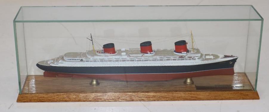 Replica of 1935 Normandie Oceanliner Ship Mounted on Wood Base: 11.5" x 2.5" x 4"
