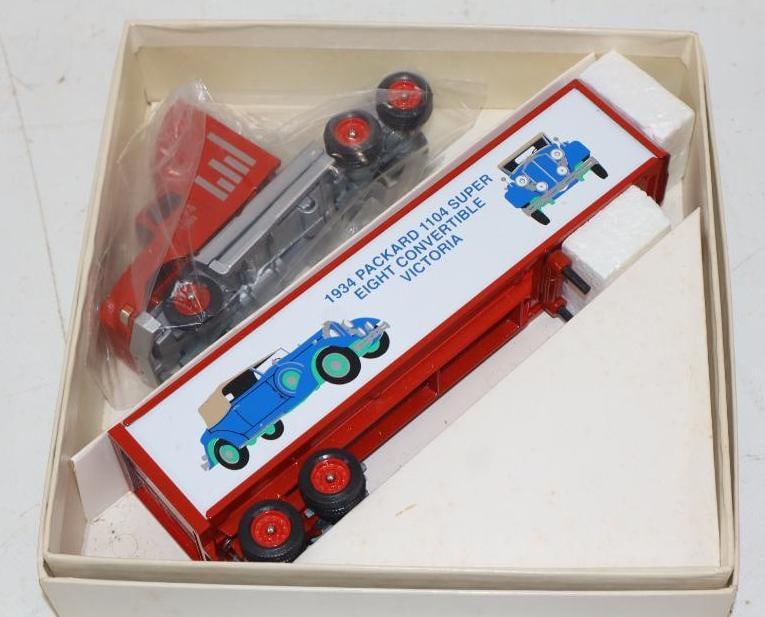 Winross 1934 Packard Semi Truck In Original Box: 7x7x1.75