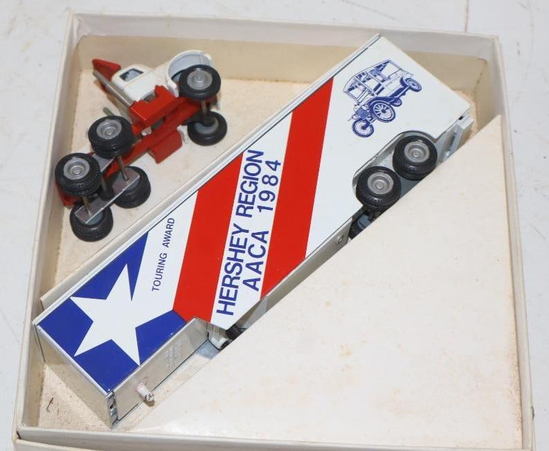 Winross 1984 Hershey Fall Meet Semi Truck In Original Box: 7x7x1.75