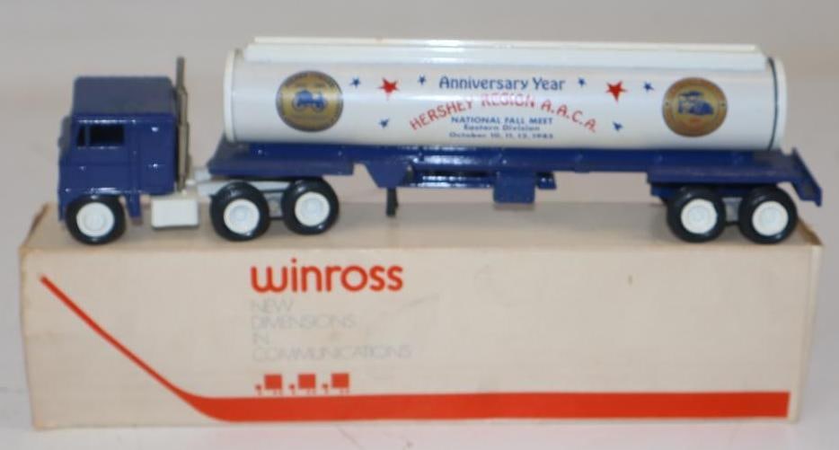 Winross 1985 Hershey Fall Meet Tanker Truck: 9.25x2.5x1.5