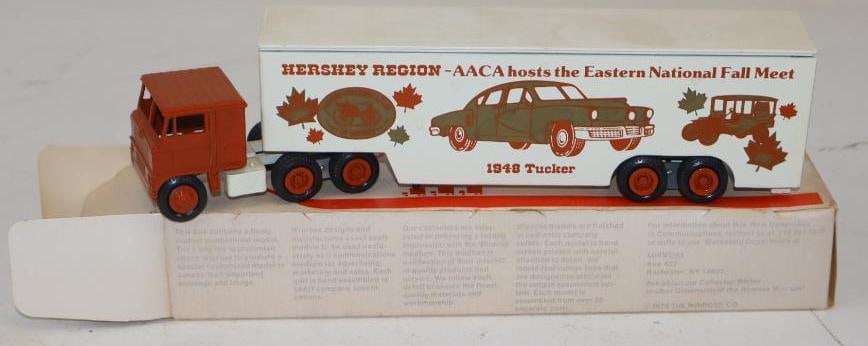 Winross 1981 Hershey Fall Meet Semi Truck In Original Box: 9.25x2.5x1.5