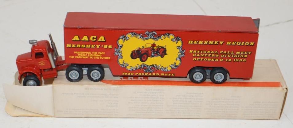 Winross 1986 Hershey Fall Meet Semi Truck In Original Box: 9.25x2.5x1.5