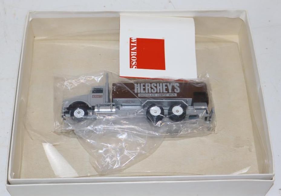Winross Hershey Chocolate Milk Semi Truck In Original Box: 10x8x2