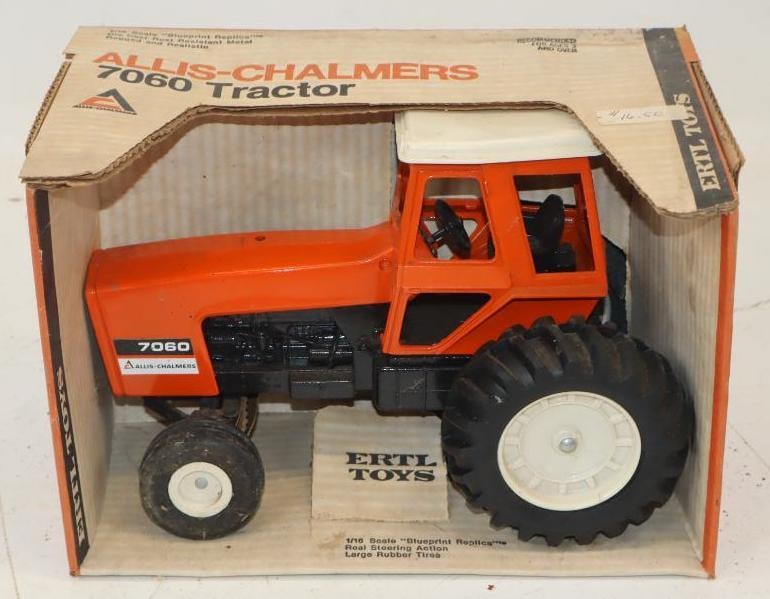 Ertl Allis-Chalmers 7060 Tractor In Original Box (1 of 2)