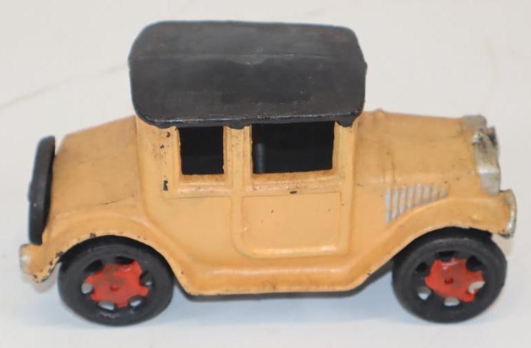 Reproduction Cast Iron Model T Toy Car: 6" x 2.5" x 3.25"