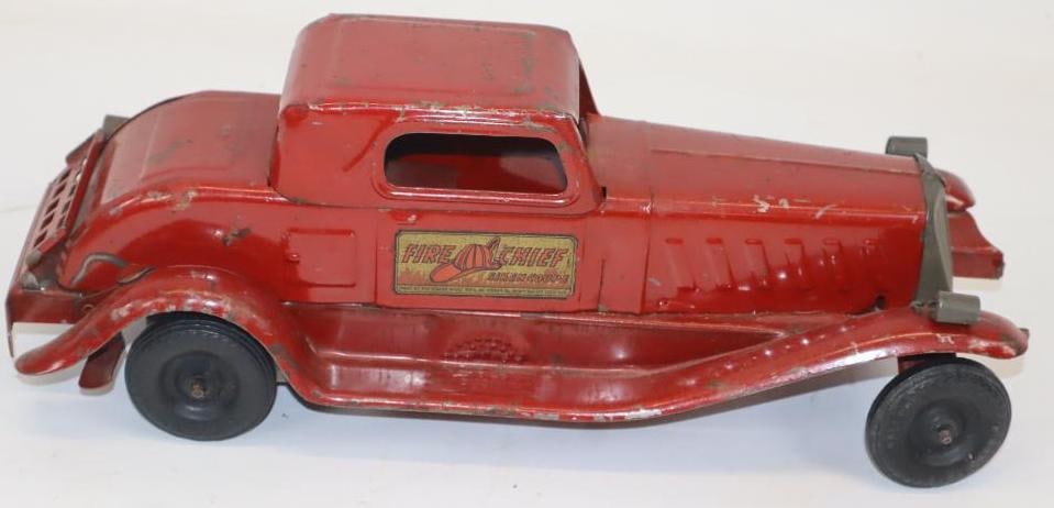 1930's Fire Chief Wind-Up Pressed Steel Toy Car: 14" x 6" x 4.75"