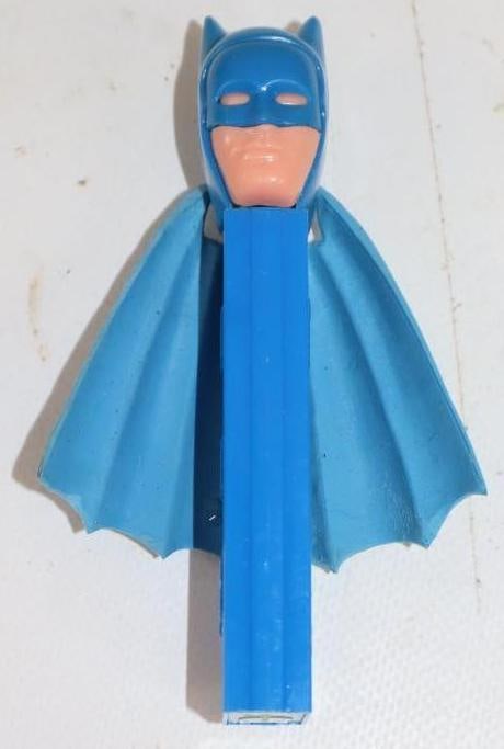 Batman Pez Dispenser With Cape and NO Feet: 2.5x4x1