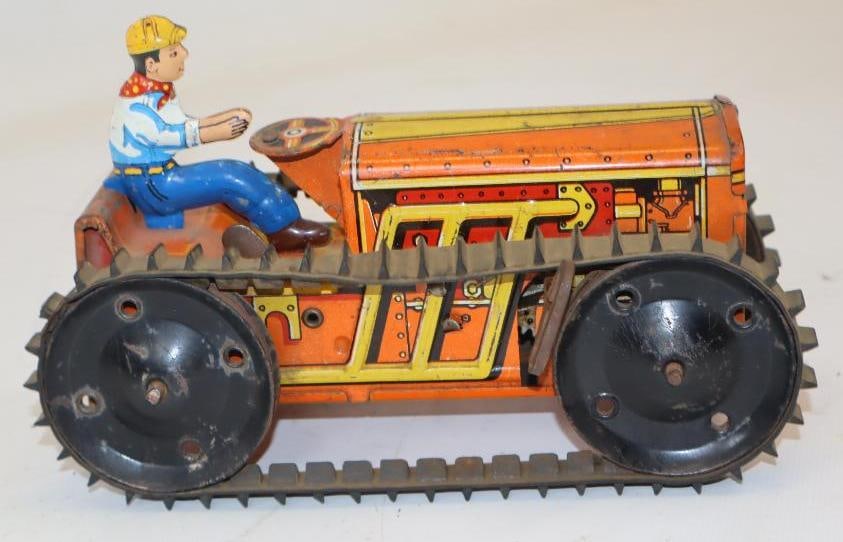 Marx Tin Litho Windup Tractor (1 of 4)