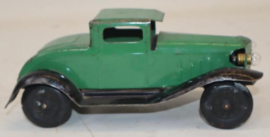 1930s Wyandott Pressed-Steel Coupe With Working Head Lights: 8x4x3