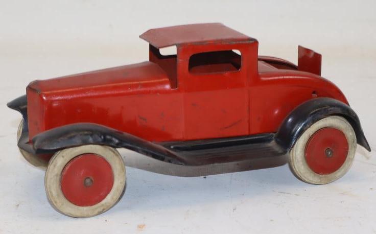 1930s Wyandotte Model A Toy Coupe Toy Car: 4x8x3.5