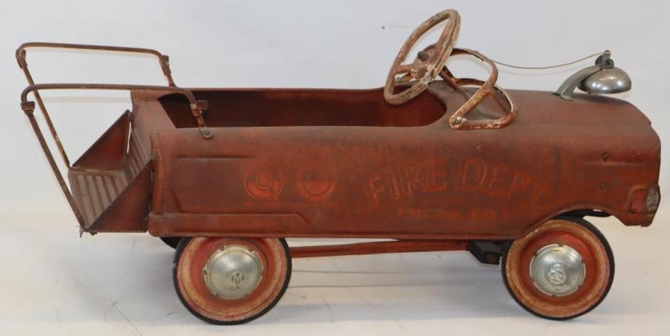1950s Murray Flat Face Fire Department Engine No. 1 Pedal Car (1 of 6)