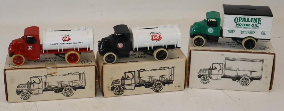 Group Of 3 Ertl Phillips 66 And Sinclair Advertising Truck Banks With Original Boxes: Largest Is 7x2.5x3.5