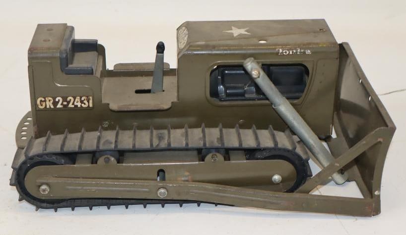 Green Military Tonka Pressed Steel Bulldozer (1 of 3)