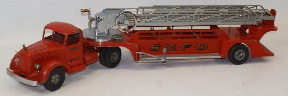 Smith Miller SMFD #3 Fire Ladder Truck Smitty Toys: 34x6x6