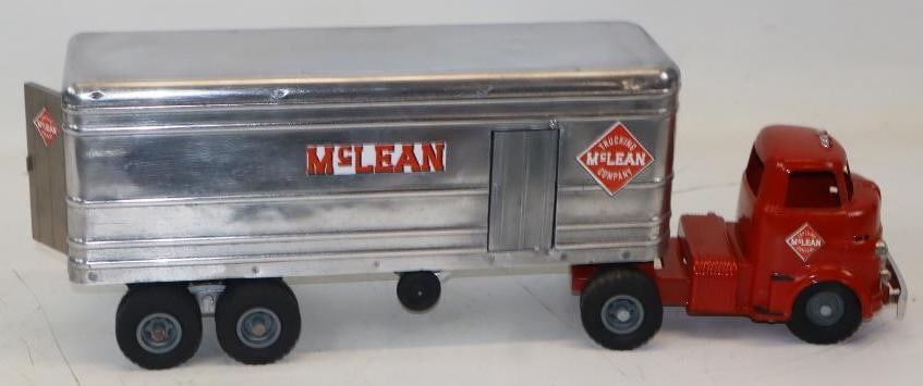 Wyandotte McLean Trucking Semi Truck (1 of 4)