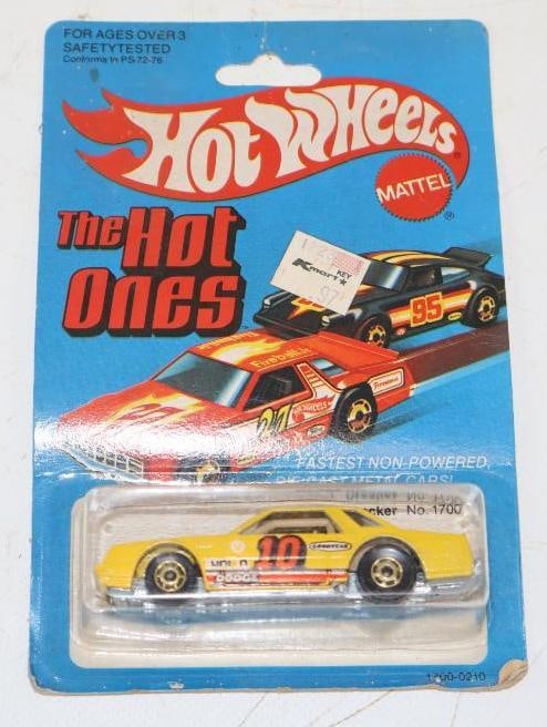 1981 Hot Wheels Dodge Mirada Stock Race Car In Original Blister Pack: 4.25x6.5x1.5