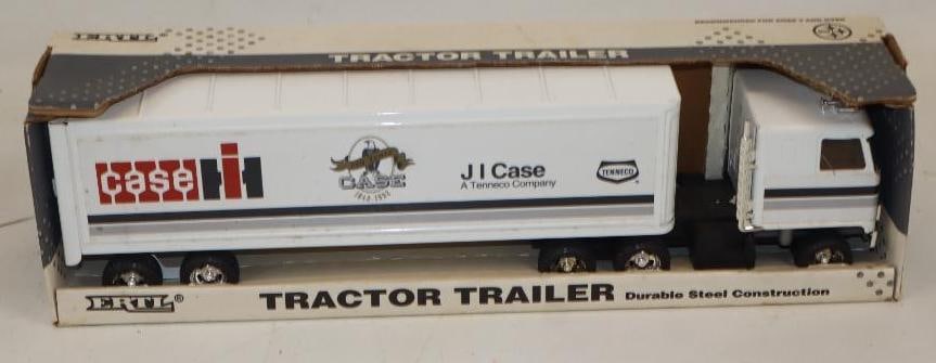 Ertl IH Case Semi Truck In Original Box: 20x4x5.5