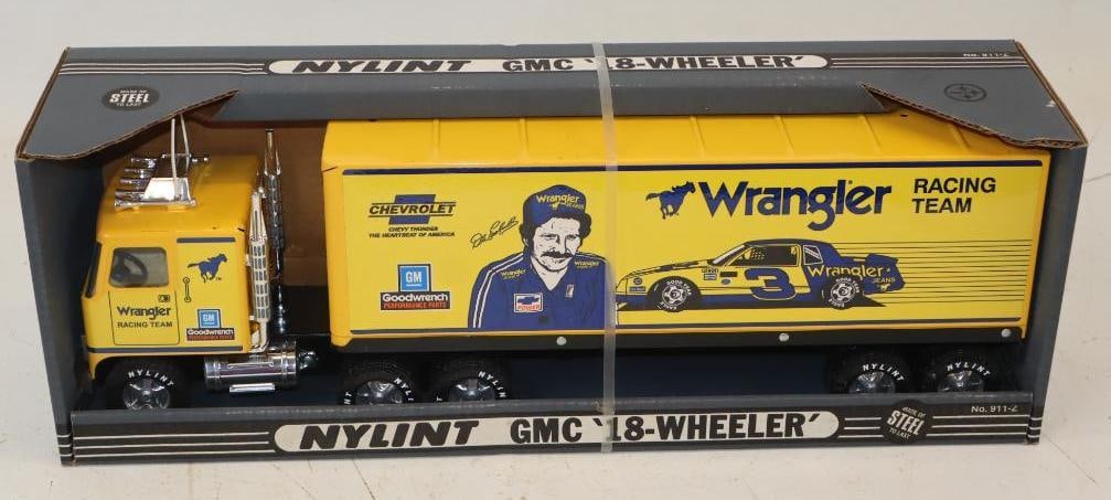 Nylint Wrangler GM Racing Team 18 Wheeler In Original Box: 22x6x8