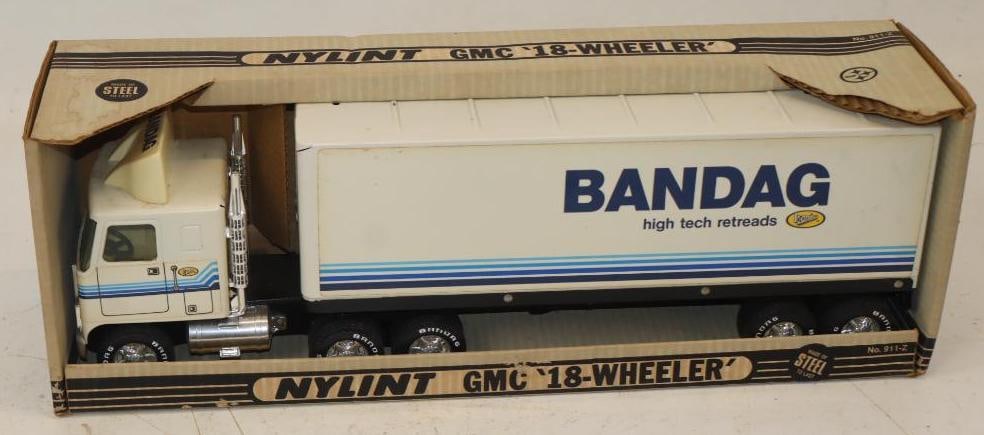 Nylint Bandag Retreads Racing 18 Wheeler In Original Box: 22x6x8