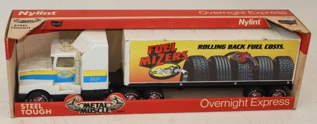 Nylint Fuel Mizers 18 Wheeler In Original Box: 22x6x8