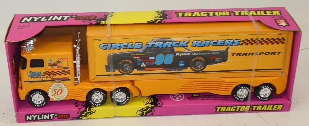 Nylint Circle Track Racers Tractor Trailer In Original Box: 21x4.5x7