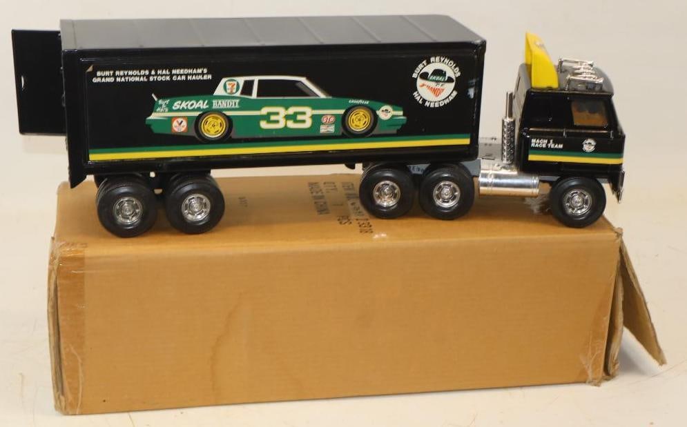 Ertl Mach I Race Team Semi Truck In Original Box: 22x8x8