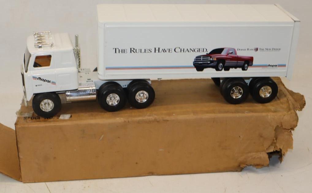 Ertl Mopar Dodge Ram Semi Truck In Original Box: 22x8x8