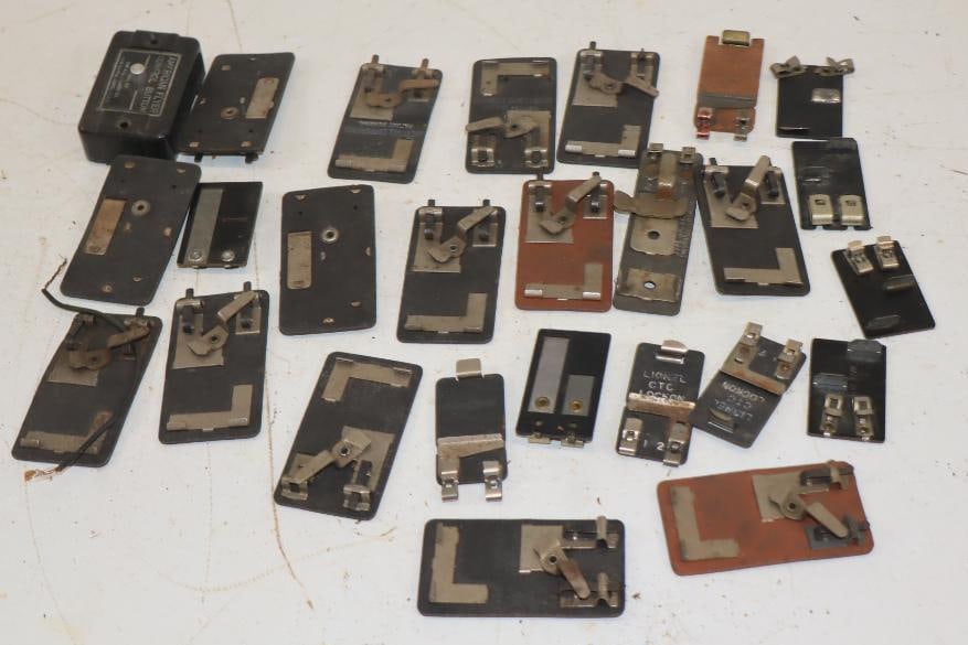 Group of 26 0 Gauge Train Track Transfer Clips: largest 1.5" x 2.5"