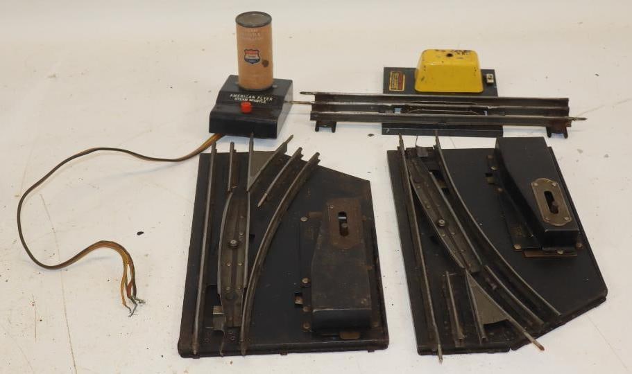 Group of 4 American Flyer Steam Whistle and Control Switch Tracks: largest 6" x 10"