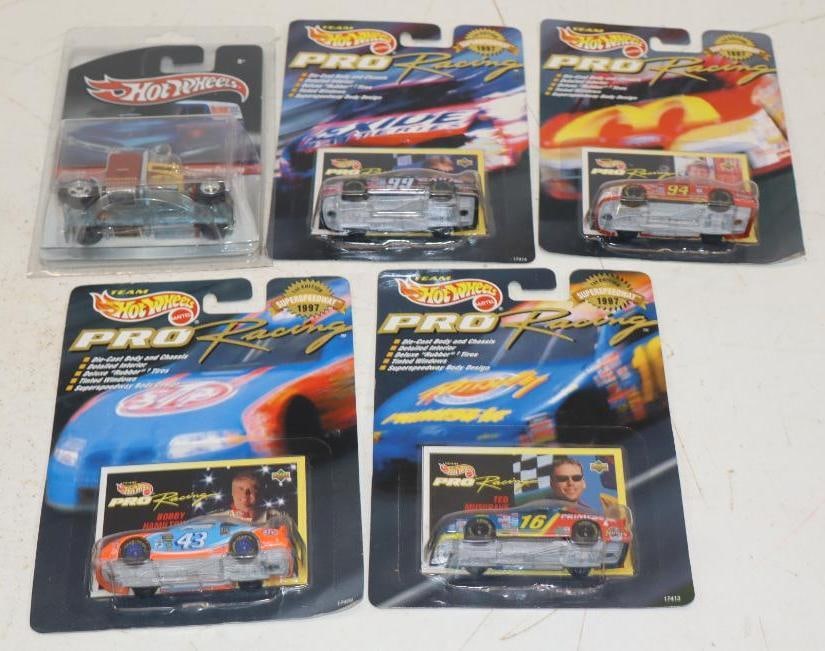 Group of 5 Hotwheels Pro Racing Diecast Racing Stock Cars: 1/64 Scale Cars