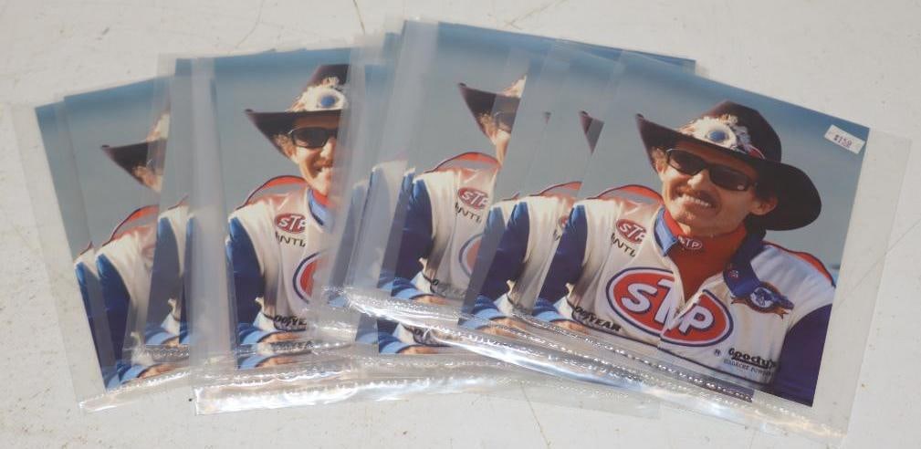 Large Group of Richard Petty Limited Edition 1992 Fan Appreciation Tour Photo Cards: 7" x 5" each