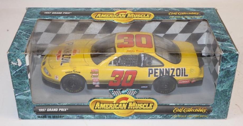 American Muscle 1/18 Scale Die Cast Racing Car Johnny Benson #30 Pennzoil: 4.5" x 6" x 7.5"