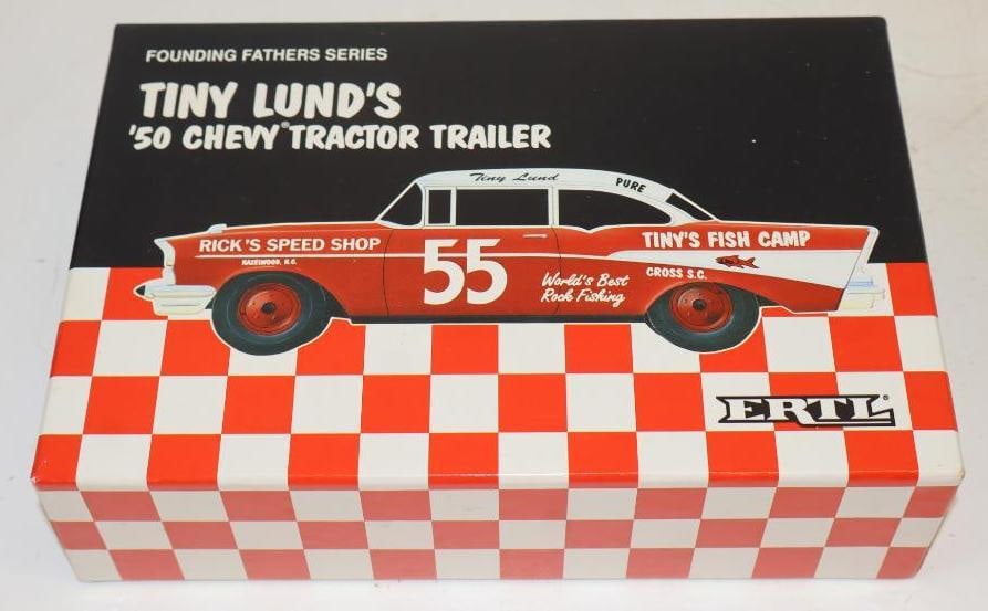 1992 Ertl Tiny Lund's Tractor Trailer in Original Box (1 of 3)