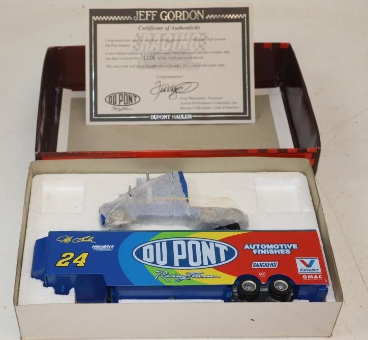 1994 Racing Collectibles Jeff Gordon Racing Transporter in Original Box (1 of 6)