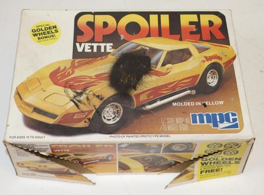 1980 MPC Model Spoiler Vette Box With 1969 Mopar Painted Model Inside: 9" x 6.5" x 3.25"