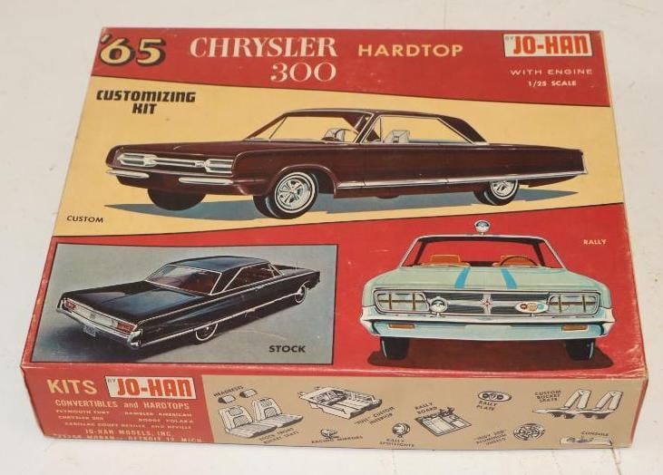 65 Jo-Han Chrysler 300 Hardtop 1/25 scale Model In Original Box: 9.5" x 8.5" x 2"