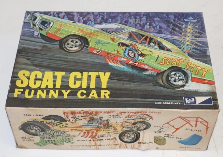 MPC 426 Scat City Funny Car 1/25 Scale Model In Original Box: 9" x 6" x 3.5"