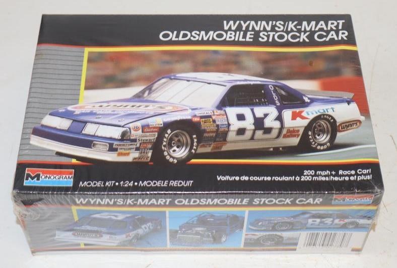 NOS Monogram Wynn's Olds Stock Car 1/25 Scale Model In Original Box: 9" x 6" x 4"