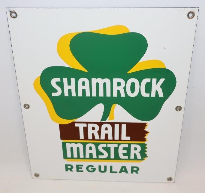 Shamrock Trailmaster Regular Porcelain Pump Plate Sign: This sign is in excellent condition. 12.5" x 10.5". Graded 9+.