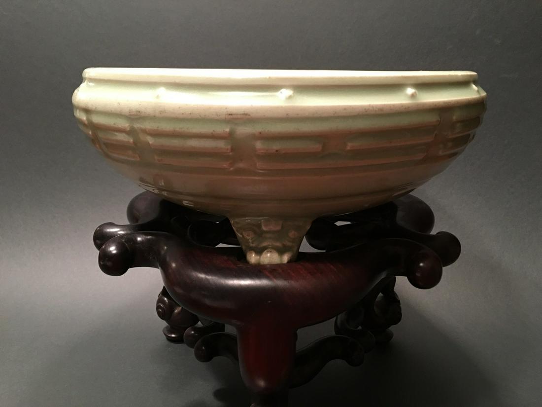 ANTIQUE Chinese LongQuan Footed Censer, Yuan-Ming (1 of 10)