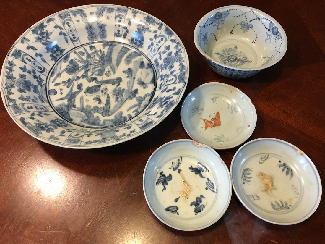 Lot of Chinese Blue and White Charger, Bowl and plates (1 of 10)