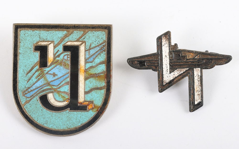 2x German U-Boat Squadron Veterans Association Badges: 2x German U-Boat Squadron Veterans Association Badges, both being enamelled examples with pin back fixings to the reverse. Post war veterans associations often produced badges similar to the unit trad