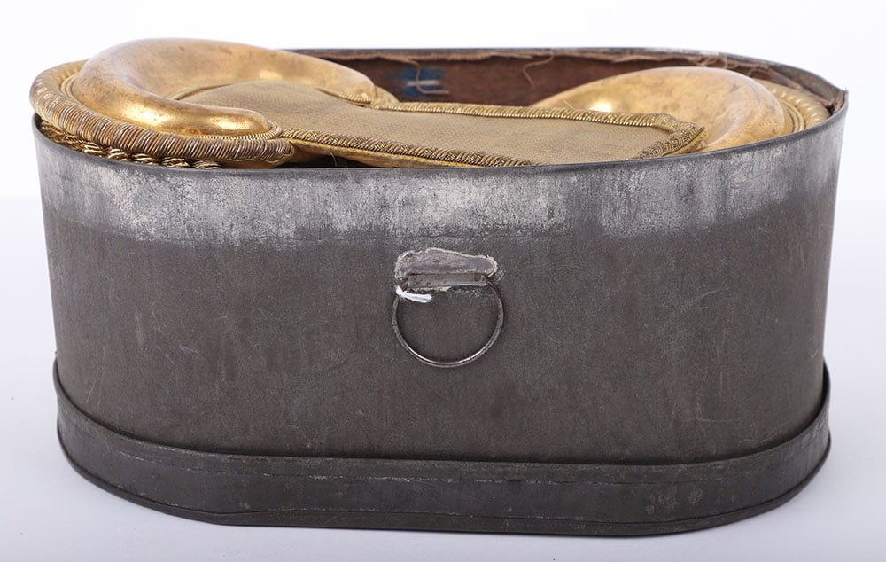 AMERICAN CIVIL WAR IDENTIFIED UNION GENERALS DRESS SHOULDER BOARDS W/ ITS TIN CASE: AMERICAN CIVIL WAR IDENTIFIED UNION GENERALS DRESS SHOULDER BOARDS W/ ITS TIN CASE, these belonged to MEDAL OF HONOR WINNER GENERAL RUFUS SAXTON, he won this at the Battle of Harpers Ferry, made of a 