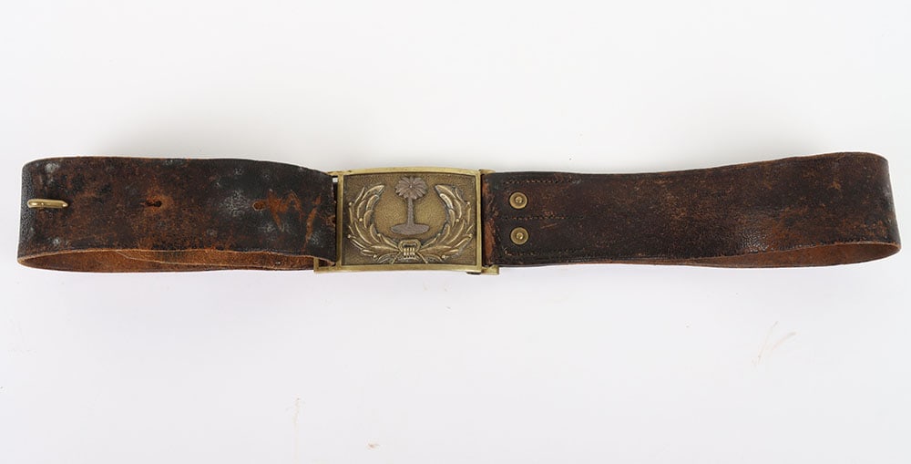 US CIVIL WAR MODIFIED 1851 MODEL BUCKLE (W/BELT) FOR SOUTH CAROLINA USE: US CIVIL WAR MODIFIED 1851 MODEL BUCKLE (W/BELT) FOR SOUTH CAROLINA USE, the brass buckle 2? x 3? has a cast wreath w/ a palmetto tree mounted in the center (brass 1 ?? tall), the reverse has the earl