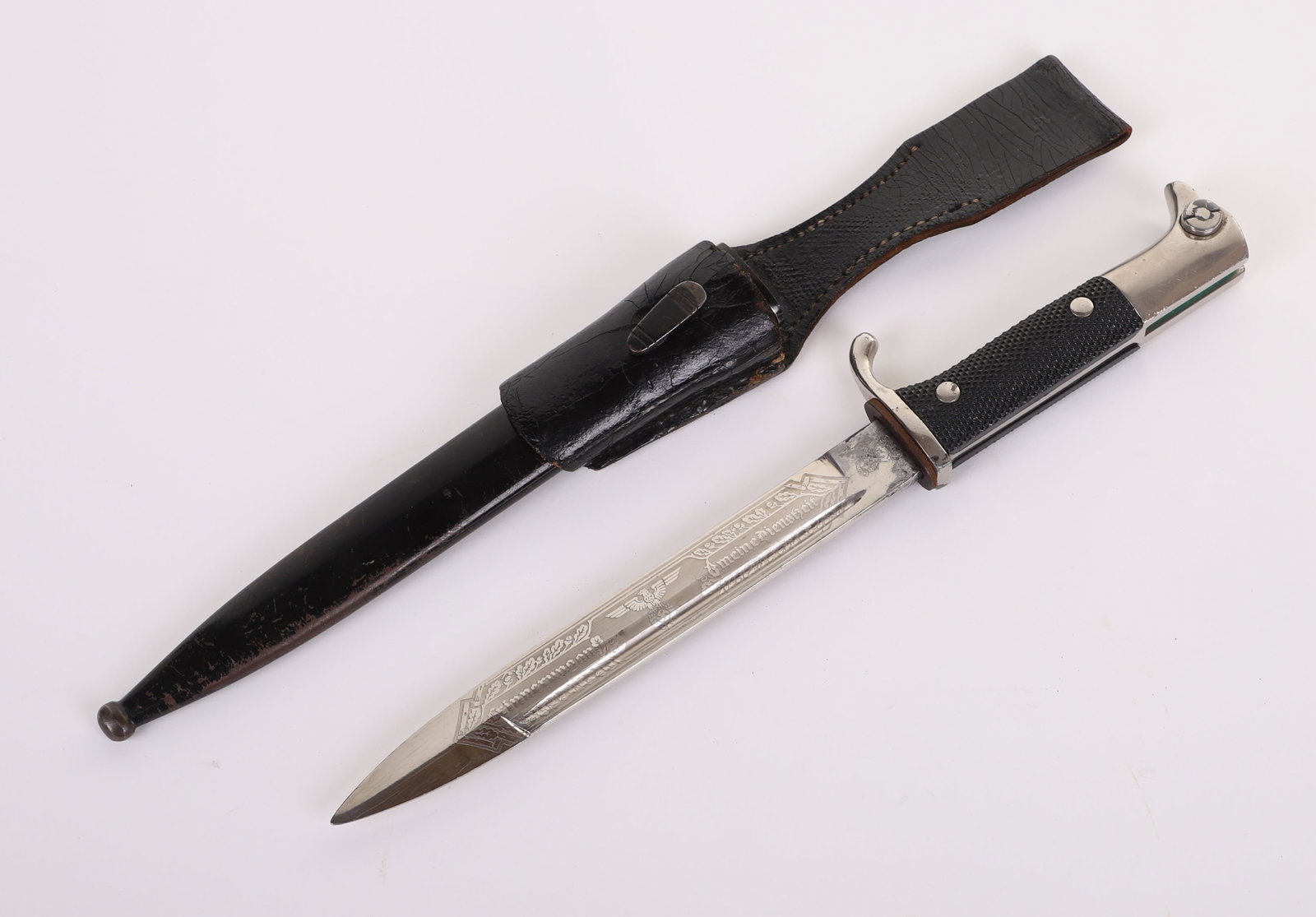 THIRD REICH K98 DRESS BAYONET BY WKC WITH ETCHED BLADE: THIRD REICH K98 DRESS BAYONET BY WKC WITH ETCHED BLADE, standard style etched blade with eagle and memory of my service dedication. Marked to Jager regiment Nr99. WKC makers trademark to base. Fitting