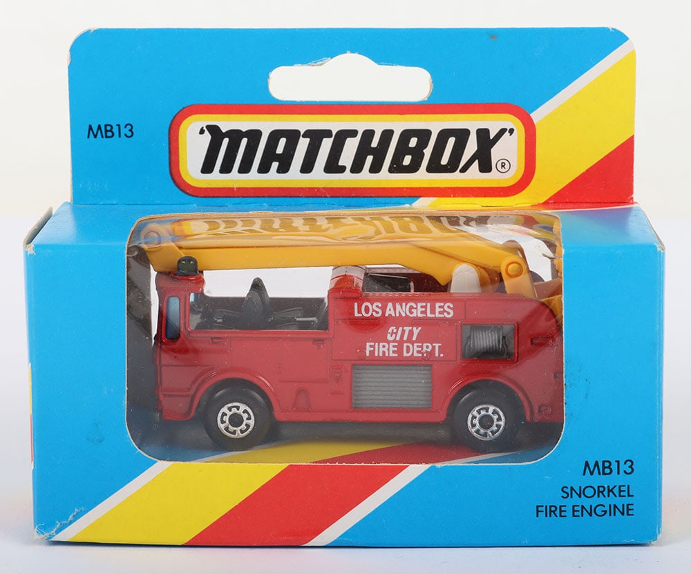 Matchbox Lesney Superfast MB-35 Merryweather SNORKEL Fire Engine with LOS ANGELES CITY FIRE DEPT (1 of 6)